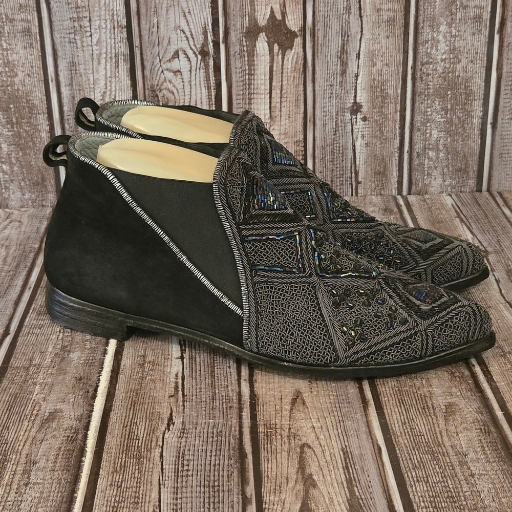 Sz 39/ 8.5 Meher Kakalia Black Suede Beaded Embroidered Pointed Toe Ankle Boots‎ - Picture 3 of 6